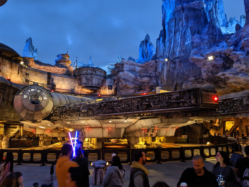 Illustration for article titled How to Plan the Perfect Trip to Disneyland and 'Star Wars: Galaxy's Edge'